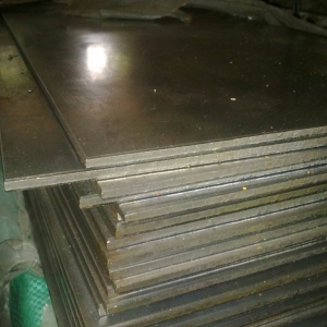 談?wù)勫i鋼板價(jià)格多少錢一噸買入劃算